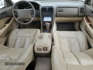 1991 Lexus LS z VIN JT8UF11E1M0082700, wystawiony jako Copart lot #88811625 z przebiegiem 81 976 mil mil oraz Czysty tytuł • Clean title. Historia ofert i sprzedaży dostępna na DreamBid. Obrazek 8.