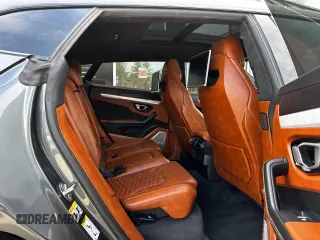 2019 Lamborghini Urus z VIN ZPBUA1ZLXKLA00924, wystawiony jako Copart lot #50454635 z przebiegiem 44 906 mil mil oraz Czysty tytuł • Clean title. Historia ofert i sprzedaży dostępna na DreamBid. Obrazek 6.