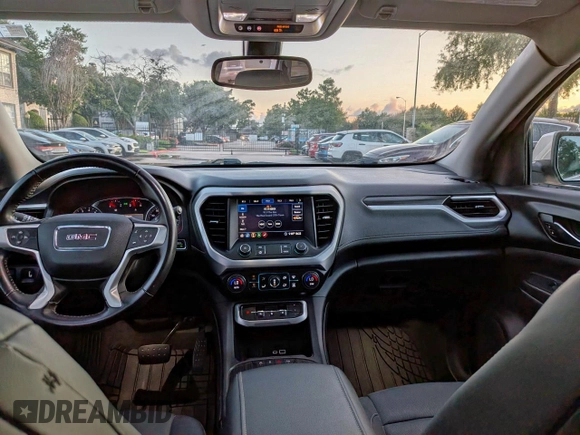 2020 GMC Acadia SLT с VIN 1GKKNMLS5LZ215621, выставлен на аукционе Copart как лот 62431825 с пробегом 80 014 миль миль и Списание • Salvage title. История ставок и продаж доступна на DreamBid. Изображение 9.