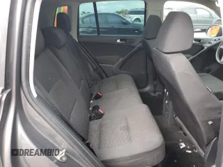 2013 Volkswagen Tiguan S z VIN WVGAV3AX6DW597379, wystawiony jako Copart lot #56386515 z przebiegiem 100 415 mil mil oraz Czysty tytuł • Clean title. Historia ofert i sprzedaży dostępna na DreamBid. Obrazek 11.