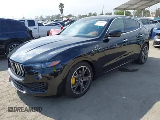 2023 Maserati Levante GT с VIN ZN661XUA0PX439248, выставлен на аукционе IAAI как лот 42020964 с пробегом 10 468 миль миль и . История ставок и продаж доступна на DreamBid. Изображение 2.