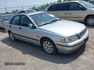 2000 Volvo S40 с VIN YV1VS2552YF558533, выставлен на аукционе IAAI как лот 42149162 с пробегом 195 374 миль миль и . История ставок и продаж доступна на DreamBid. Изображение 1.