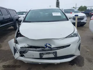 2016 Toyota Prius Two with VIN JTDKBRFU2G3503863, listed as a IAAI auction lot 42035013 with 118,930 mi miles. Bid and sale history available at carsss.com. Image 13.