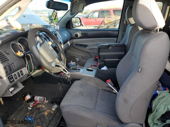 2013 Toyota Tacoma with VIN 5TFUU4EN2DX079783, listed as a Copart auction lot 84207394 with 83,415 mi miles and Salvage Title. Bid and sale history available at carsss.com. Image 7.