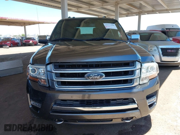 2017 Ford Expedition Platinum z VIN 1FMJU1MT5HEA25988, wystawiony jako IAAI lot #42577390 z przebiegiem 185 037 mil mil oraz . Historia ofert i sprzedaży dostępna na DreamBid. Obrazek 12.