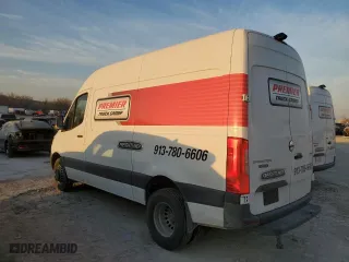 2019 Freightliner Sprinter Cargo Van with VIN WDYPF0CD7KP029781, listed as a Copart auction lot 47475275 with 162,092 mi miles and Clean Title. Bid and sale history available at carsss.com. Image 2.