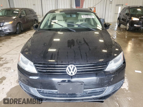 2013 Volkswagen Jetta SE with VIN 3VWDX7AJ7DM258142, listed as a Copart auction lot 61246195 with 125,770 mi miles and Non repairable. Bid and sale history available at DreamBid. Image 5.