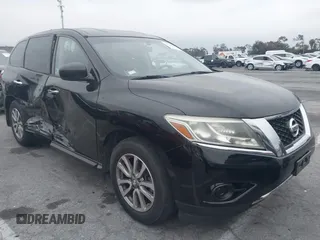 2014 Nissan Pathfinder S z VIN 5N1AR2MN6EC726264, wystawiony jako IAAI lot #42143089 z przebiegiem 61 456 mil mil oraz . Historia ofert i sprzedaży dostępna na DreamBid. Obrazek 1.