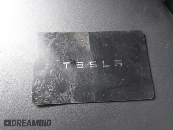 2023 Tesla Model 3 z VIN 5YJ3E1EA0PF680287, wystawiony jako IAAI lot #39491902 z przebiegiem 12 480 mil mil oraz . Historia ofert i sprzedaży dostępna na DreamBid. Obrazek 11.