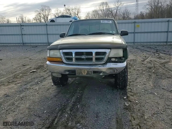 2000 Ford Ranger XLT with VIN 1FTYR11X0YTA32855, listed as a Copart auction lot 84517284 with 100,235 mi miles and Salvage Title. Bid and sale history available at carsss.com. Image 11.