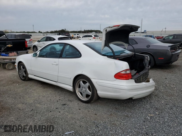 2001 Mercedes-Benz CLK 320/430 z VIN WDBLJ70GX1F185252, wystawiony jako Copart lot #38702633 z przebiegiem 117 864 mil mil oraz Szkoda całkowita • Salvage title. Historia ofert i sprzedaży dostępna na DreamBid. Obrazek 2.