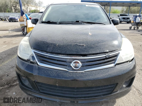 2011 Nissan Versa SL z VIN 3N1BC1CP3BL380457, wystawiony jako Copart lot #53402025 z przebiegiem 94 714 mil mil oraz Szkoda całkowita • Salvage title. Historia ofert i sprzedaży dostępna na DreamBid. Obrazek 5.