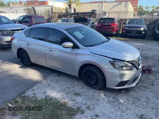 2019 Nissan Sentra S with VIN 3N1AB7AP5KY332143, listed as a IAAI auction lot 42196842 with 51,386 mi miles and . Bid and sale history available at DreamBid. Image 1.