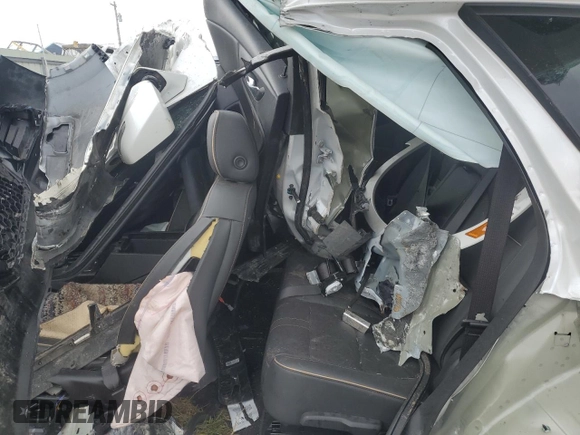 2021 Chevrolet Blazer Premier с VIN 3GNKBLRS2MS555868, выставлен на аукционе Copart как лот 53693655 с пробегом Не указан миль и Списание • Salvage title. История ставок и продаж доступна на DreamBid. Изображение 11.