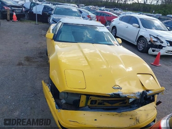 1993 Chevrolet Corvette with VIN 1G1YY33P3P5105871, listed as a IAAI auction lot 42436099 with 104,923 mi miles and . Bid and sale history available at DreamBid. Image 6.