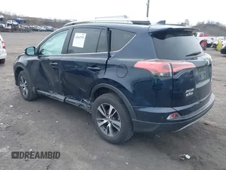2018 Toyota RAV4 XLE with VIN 2T3RFREV9JW746782, listed as a IAAI auction lot 42065755 with 61,219 mi miles. Bid and sale history available at carsss.com. Image 3.
