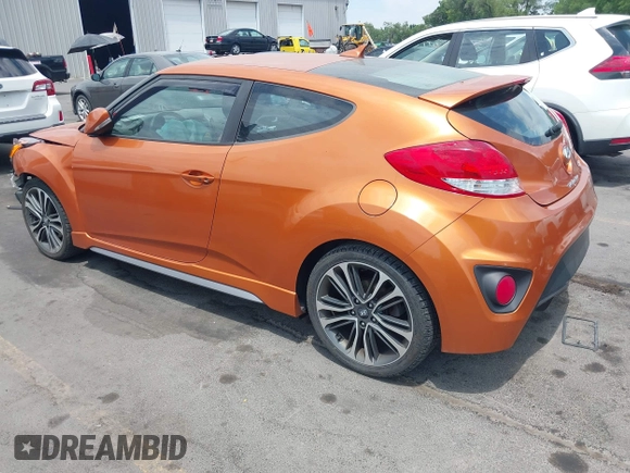 2016 Hyundai Veloster Turbo z VIN KMHTC6AE8GU302247, wystawiony jako IAAI lot #42619624 z przebiegiem 35 112 mil mil oraz . Historia ofert i sprzedaży dostępna na DreamBid. Obrazek 3.