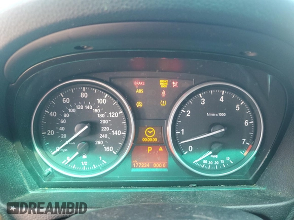 2008 BMW 3 Series 328i with VIN WBAVA33528KX85551, listed as a Copart auction lot 82986724 with 177,234 mi miles and Salvage title. Bid and sale history available at DreamBid. Image 9.