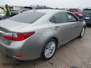 2016 Lexus ES 350 with VIN 58ABK1GGXGU021778, listed as a IAAI auction lot 41889191 with 72,033 mi miles. Bid and sale history available at carsss.com. Image 4.