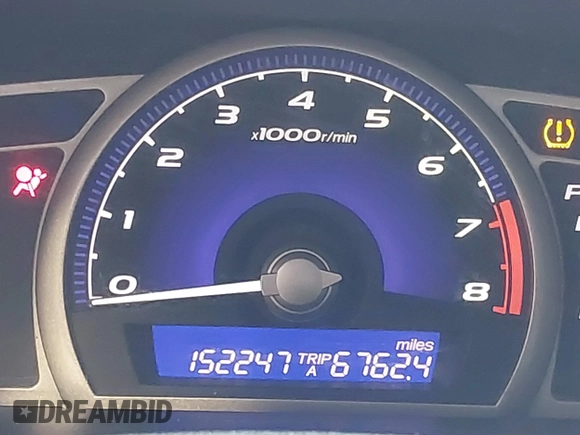 2008 Honda Civic LX z VIN 1HGFA16578L008138, wystawiony jako IAAI lot #42246207 z przebiegiem 152 247 mil mil oraz . Historia ofert i sprzedaży dostępna na DreamBid. Obrazek 16.