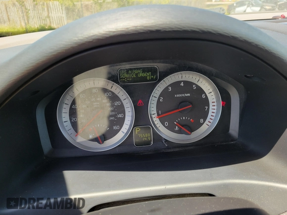2013 Volvo C70 T5 z VIN YV1672MCODJ138119, wystawiony jako IAAI lot #42032175 z przebiegiem 75 588 mil mil oraz . Historia ofert i sprzedaży dostępna na DreamBid. Obrazek 6.