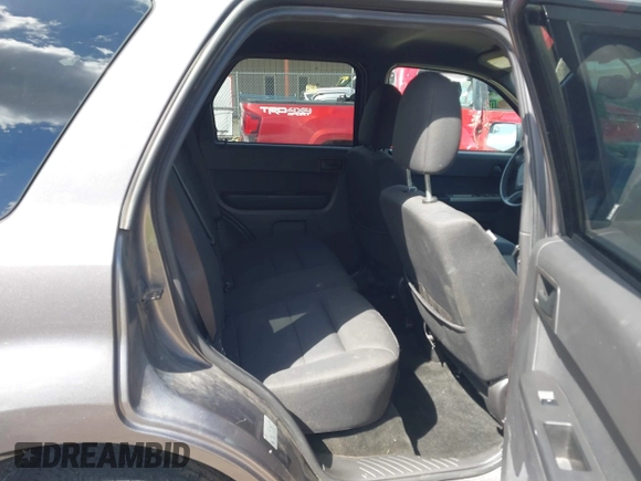 2012 Ford Escape XLT with VIN 1FMCU0D76CKC01916, listed as a IAAI auction lot 41879331 with 194,201 mi miles. Bid and sale history available at carsss.com. Image 8.