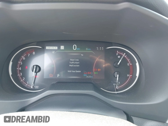 2024 Toyota RAV4 XLE Premium z VIN 2T3A1RFV6RC462114, wystawiony jako IAAI lot #42438905 z przebiegiem 3 620 mil mil oraz . Historia ofert i sprzedaży dostępna na DreamBid. Obrazek 7.