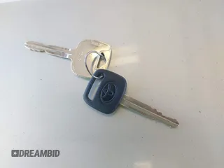 2000 Toyota Camry LE z VIN JT2BF22K2Y0239961, wystawiony jako IAAI lot #42128226 z przebiegiem 154 691 mil mil oraz . Historia ofert i sprzedaży dostępna na DreamBid. Obrazek 11.