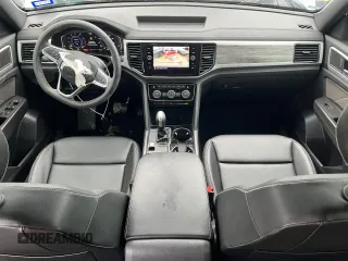 2022 Volkswagen Atlas SE with VIN 1V2JC2CA9NC230068, listed as a Copart auction lot 77862374 with 37,343 mi miles and Salvage title. Bid and sale history available at DreamBid. Image 8.