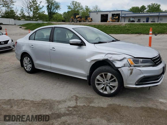 2015 Volkswagen Jetta SE с VIN 3VWD17AJ1FM311745, выставлен на аукционе Copart как лот 55936435 с пробегом 79 819 миль миль и Списание • Salvage title. История ставок и продаж доступна на DreamBid. Изображение 4.