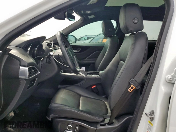 2020 Jaguar F-Pace 25t Premium with VIN SADCJ2FX1LA628811, listed as a Copart auction lot 52979165 with 60,831 mi miles and Salvage title. Bid and sale history available at DreamBid. Image 7.