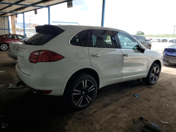2014 Porsche Cayenne Turbo with VIN WP1AC2A28ELA80093, listed as a Copart auction lot 60819915 with 116,638 mi miles and Clean title. Bid and sale history available at DreamBid. Image 3.