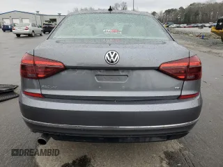 2018 Volkswagen Passat S z VIN 1VWAA7A35JC007820, wystawiony jako Copart lot #43833425 z przebiegiem 78 434 mil mil oraz Szkoda całkowita • Salvage title. Historia ofert i sprzedaży dostępna na DreamBid. Obrazek 6.
