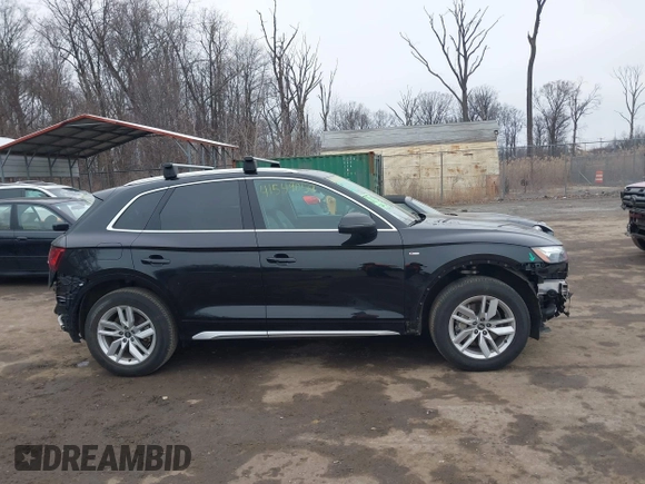 2022 Audi Q5 S line Premium z VIN WA1GAAFY0N2019698, wystawiony jako IAAI lot #41549059 z przebiegiem 24 105 mil mil oraz . Historia ofert i sprzedaży dostępna na DreamBid. Obrazek 13.