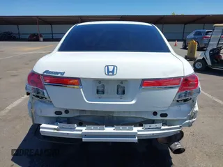 2011 Honda Accord EX z VIN 1HGCP2F72BA136850, wystawiony jako IAAI lot #42316773 z przebiegiem 154 168 mil mil oraz . Historia ofert i sprzedaży dostępna na DreamBid. Obrazek 17.