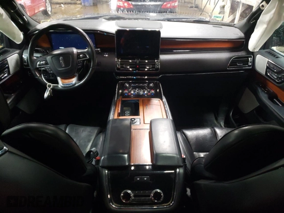 2019 Lincoln Navigator Reserve with VIN 5LMJJ2LT5KEL17211, listed as a Copart auction lot 47668475 with 102,903 mi miles and Salvage title. Bid and sale history available at DreamBid. Image 8.