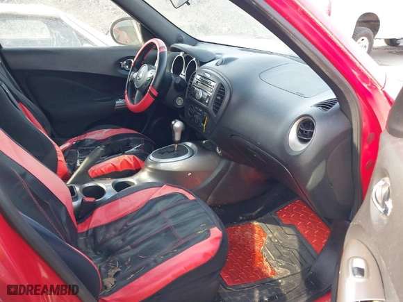 2014 Nissan Juke S with VIN JN8AF5MR9ET354456, listed as a IAAI auction lot 41843312 with 1 mi miles. Bid and sale history available at carsss.com. Image 5.