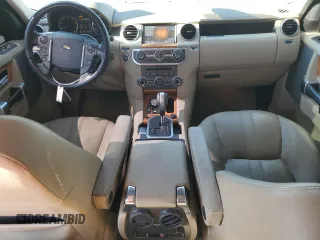 2010 Land Rover LR4 HSE z VIN SALAG2D4XAA536998, wystawiony jako Copart lot #75252224 z przebiegiem 129 464 mil mil oraz Szkoda całkowita • Salvage title. Historia ofert i sprzedaży dostępna na DreamBid. Obrazek 8.