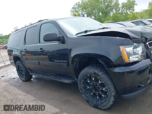 2012 Chevrolet Suburban LT with VIN 1GNSKJE75CR189265, listed as a IAAI auction lot 42270178 with 171,219 mi miles and . Bid and sale history available at DreamBid. Image 13.