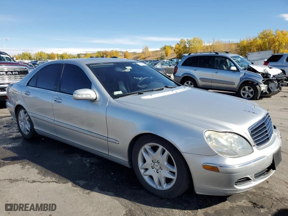 2006 Mercedes-Benz S-Class 3.7L with VIN WDBNF67J56A481922, listed as a Copart auction lot 76419024 with 149,397 mi miles and Salvage Title. Bid and sale history available at carsss.com. Image 4.