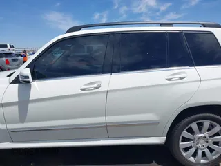 2011 Mercedes-Benz GLK 350 with VIN WDCGG5GB7BF651781, listed as a IAAI auction lot 42118517 with 100,167 mi miles and . Bid and sale history available at carsss.com. Image 14.