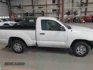2014 Toyota Tacoma with VIN 5TFNX4CN2EX040661, listed as a IAAI auction lot 42061776 with 41,553 mi miles and . Bid and sale history available at DreamBid. Image 13.