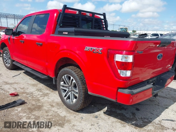 2021 Ford F-150 XL z VIN 1FTEW1CP8MKD05727, wystawiony jako IAAI lot #42375464 z przebiegiem 55 647 mil mil oraz . Historia ofert i sprzedaży dostępna na DreamBid. Obrazek 3.