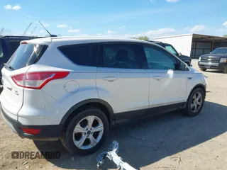 2016 Ford Escape SE с VIN 1FMCU9GXXGUB34313, выставлен на аукционе IAAI как лот 41824182 с пробегом Не указан миль и . История ставок и продаж доступна на DreamBid. Изображение 14.