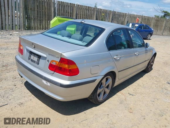 2005 BMW 3 Series 330xi с VIN WBAEW53405PN37317, выставлен на аукционе IAAI как лот 42544009 с пробегом 111 964 миль миль и . История ставок и продаж доступна на DreamBid. Изображение 4.