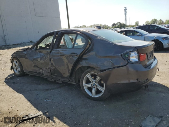 2015 BMW 3 Series 328i xDrive z VIN WBA3B3G58FNT19925, wystawiony jako Copart lot #53828135 z przebiegiem 94 769 mil mil oraz Szkoda całkowita • Salvage title. Historia ofert i sprzedaży dostępna na DreamBid. Obrazek 2.