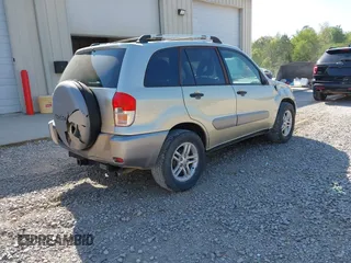 2003 Toyota RAV4 with VIN JTEGH20V330119336, listed as a IAAI auction lot 42051239 with 198,944 mi miles. Bid and sale history available at carsss.com. Image 4.