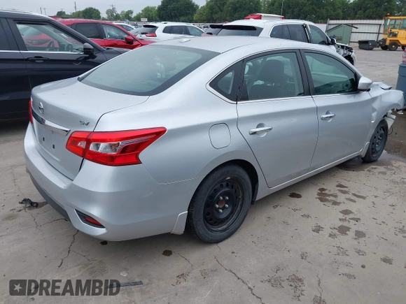 2017 Nissan Sentra SV z VIN 3N1AB7AP9HY250487, wystawiony jako IAAI lot #42376252 z przebiegiem 109 444 mil mil oraz . Historia ofert i sprzedaży dostępna na DreamBid. Obrazek 4.
