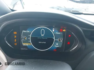2020 Chevrolet Bolt EV LT z VIN 1G1FY6S01L4109222, wystawiony jako IAAI lot #42231173 z przebiegiem 43 570 mil mil oraz . Historia ofert i sprzedaży dostępna na DreamBid. Obrazek 7.