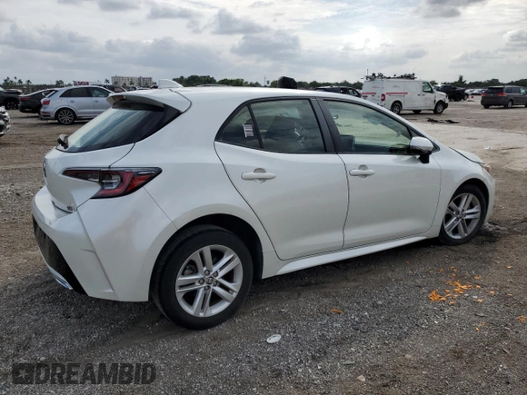 2020 Toyota Corolla Hatchback SE with VIN JTND4RBE2L3088079, listed as a Copart auction lot 75100054 with 27,730 mi miles and Salvage Title. Bid and sale history available at carsss.com. Image 3.